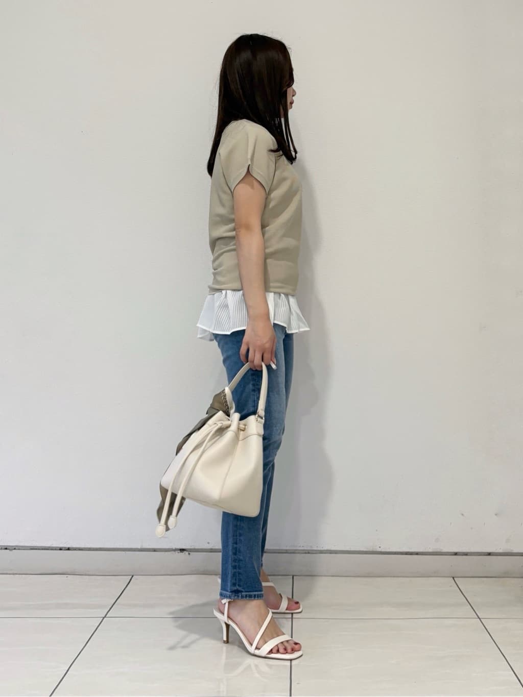 kahoさんの「INDIVI｜【洗える／レイヤードにも活躍】ペプラムインナートップス」を使ったコーディネート
