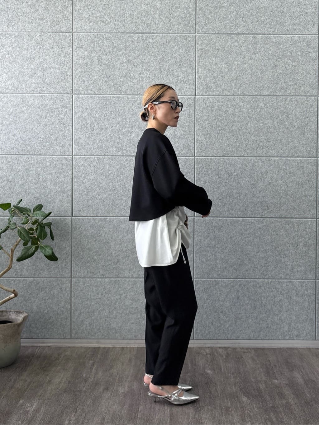 kotakiさんの「INDIVI｜Comfy SET UP｜イージーテーパードパンツ【セットアップ対応／通勤/カセット服】」を使ったコーディネート