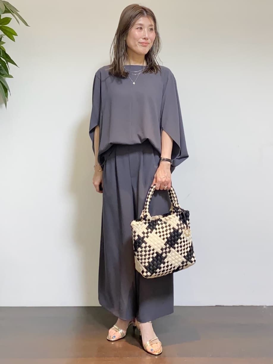 tomoさんの「UNTITLED｜ライトダブルリングネックレス」を使ったコーディネート