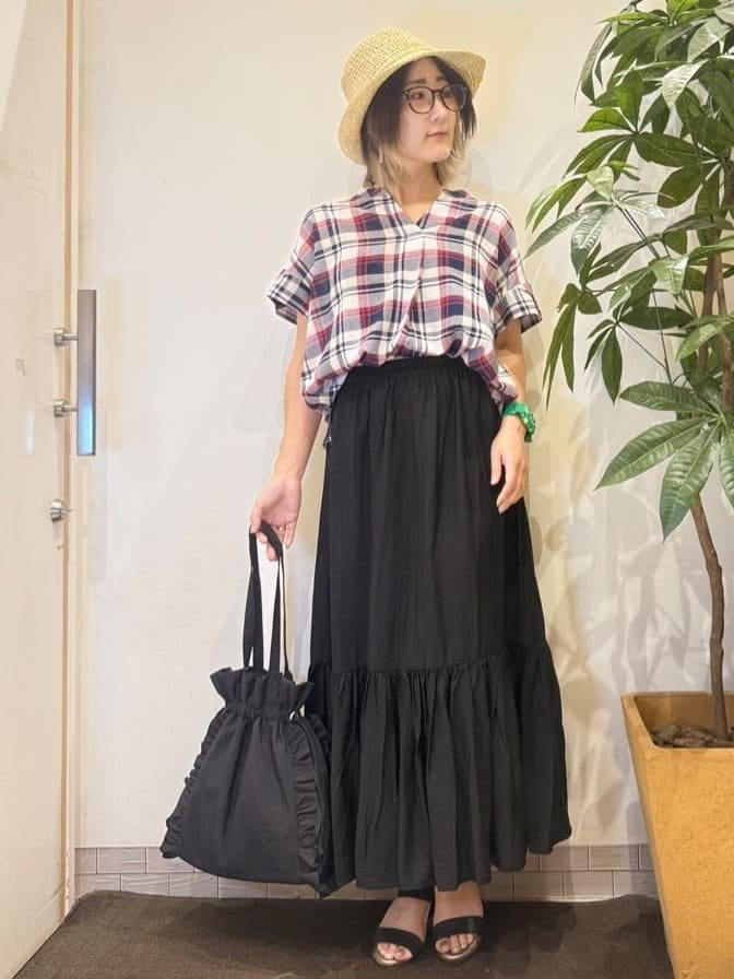 misakiさんの「SHOO･LA･RUE｜【S-LL】きれいに体型カバー さらシャリコットン スキッパーシャツ」を使ったコーディネート