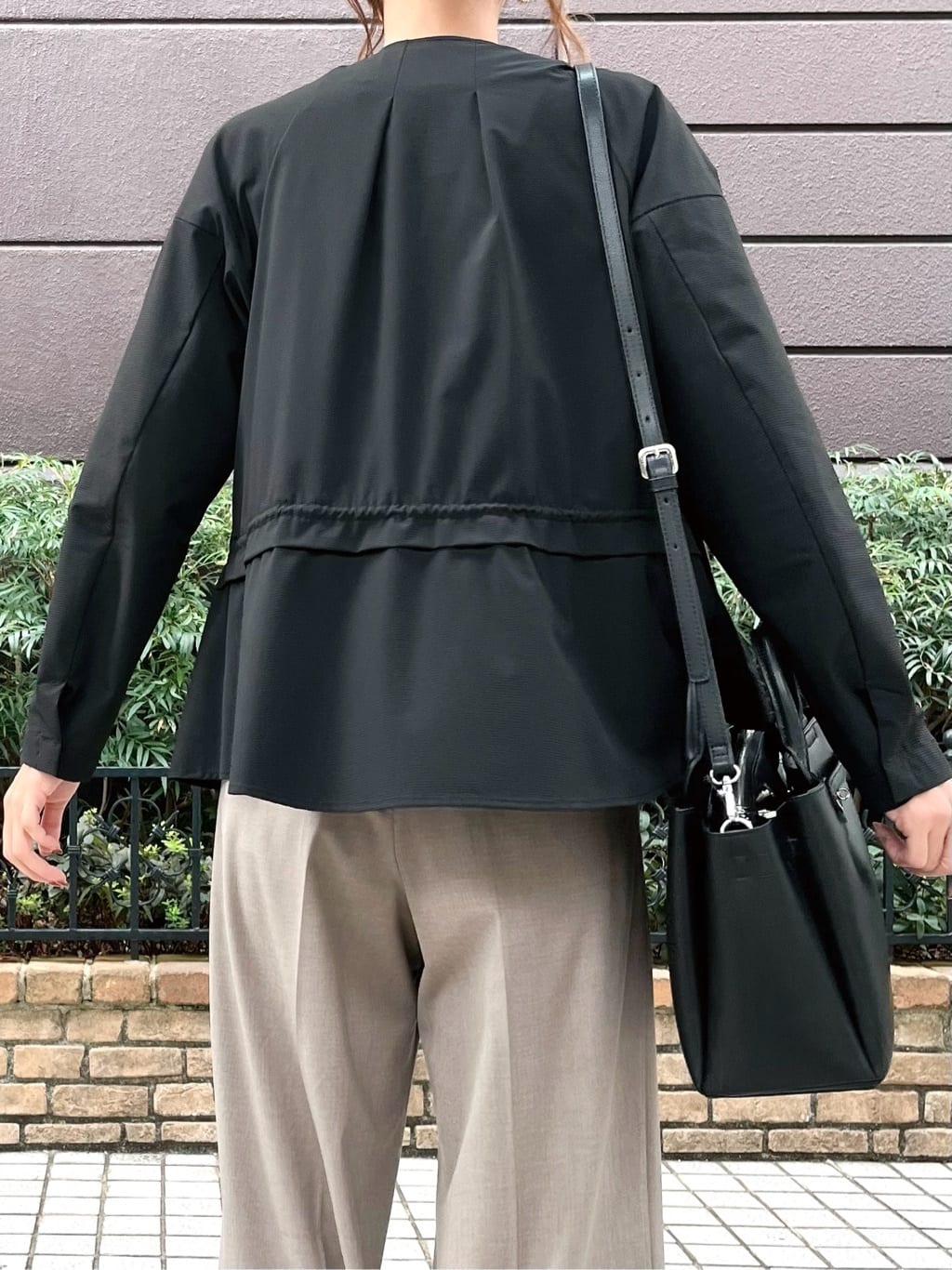 shioriさんの「INDIVI｜【洗える】胸元タックフリル長袖ブラウス」を使ったコーディネート