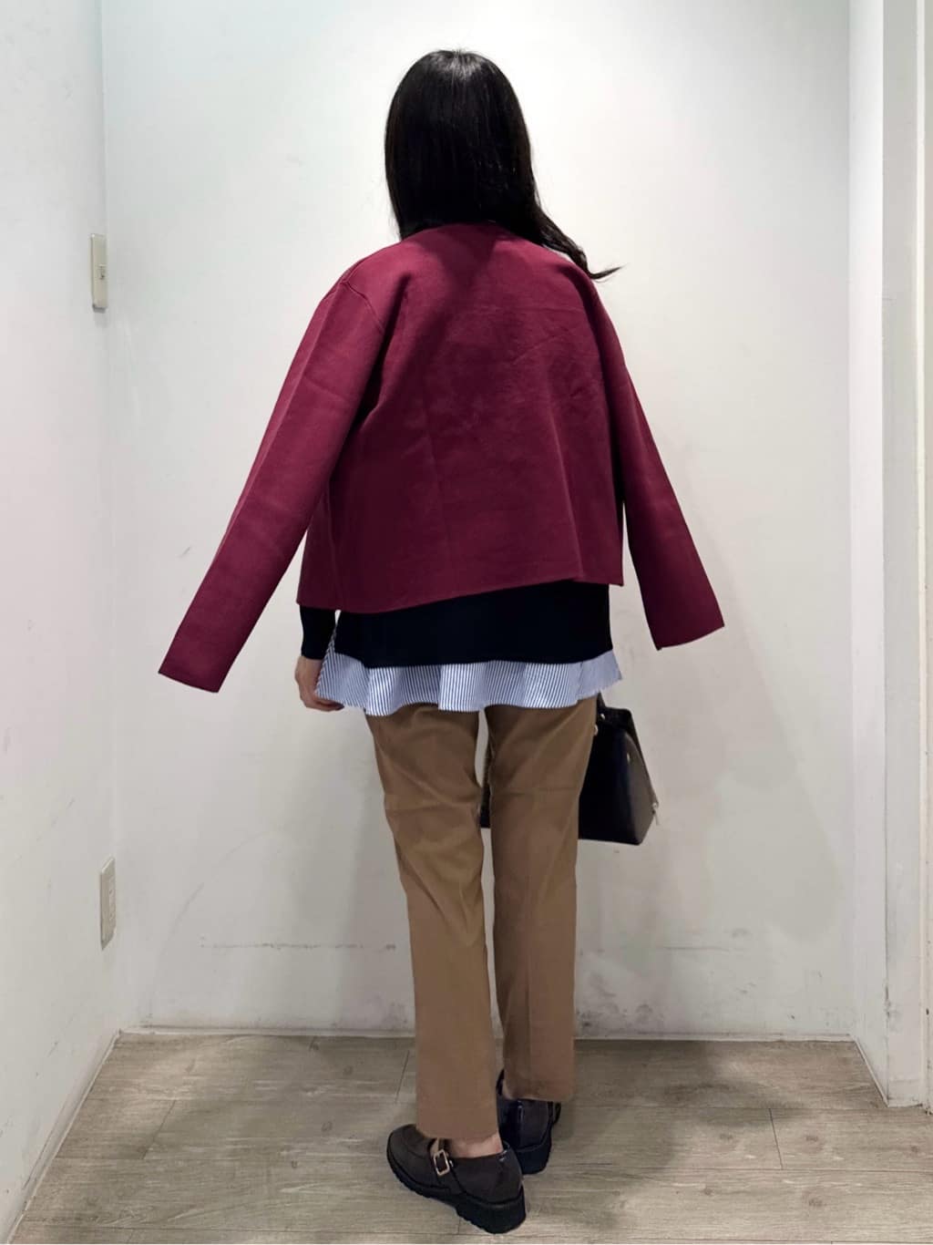 yuicciさんの「OPAQUE.CLIP｜《ツインセット》リラクシーサイドスリットニット&times;ドッキングタンク【洗濯機洗い可】」を使ったコーディネート