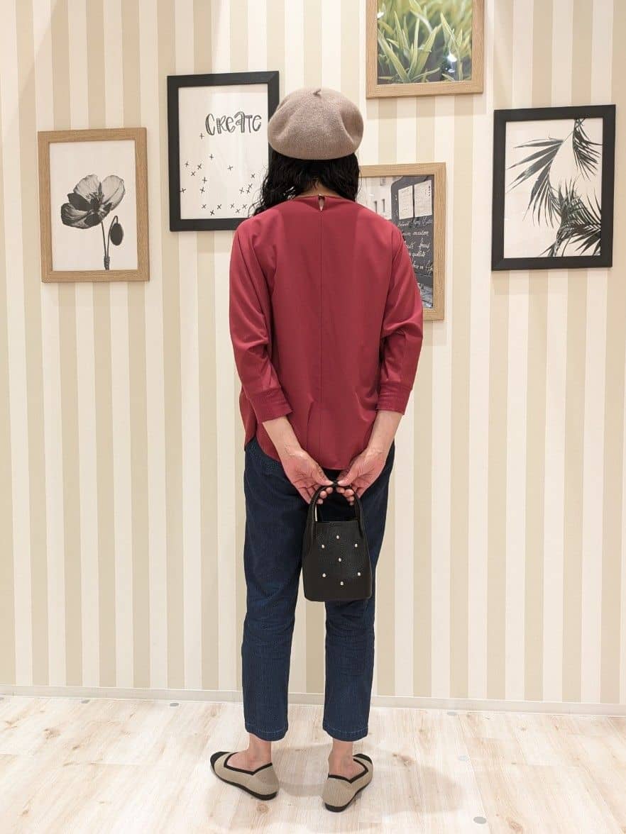 Mikiさんの「SHOO･LA･RUE｜【高レビュー/洗濯後しわになりにくい】1枚でサマ見え 8分袖ドルマンブラウス」を使ったコーディネート