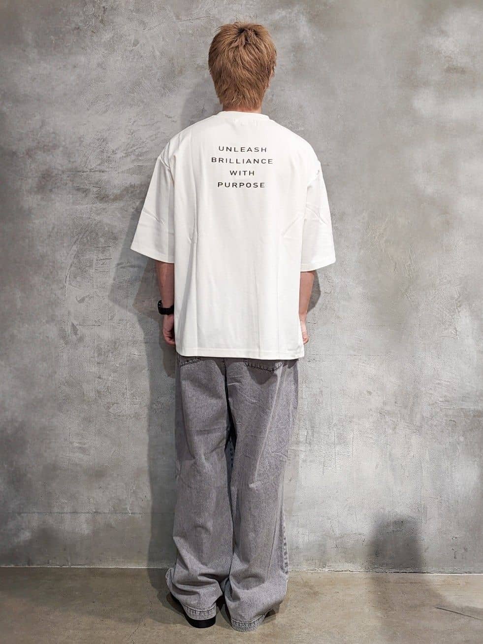 daiさんの「THE SHOP TK｜ツータックワイドデニムパンツ」を使ったコーディネート