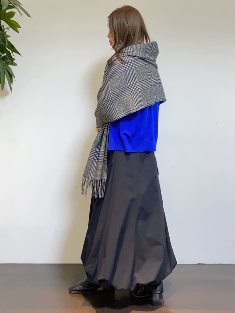 tomoさんの「UNTITLED｜【洗える/アンサンブル可/ウール100%】ウールクルーカーディガン」を使ったコーディネート