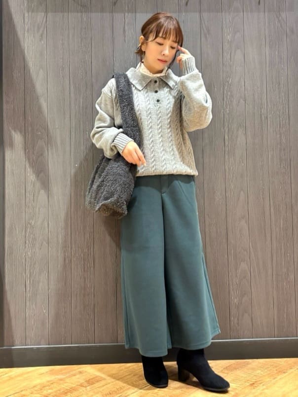 meiさんの「SHOO･LA･RUE｜【洗濯機可】美脚見え あったか圧縮ニット ガウチョパンツ」を使ったコーディネート