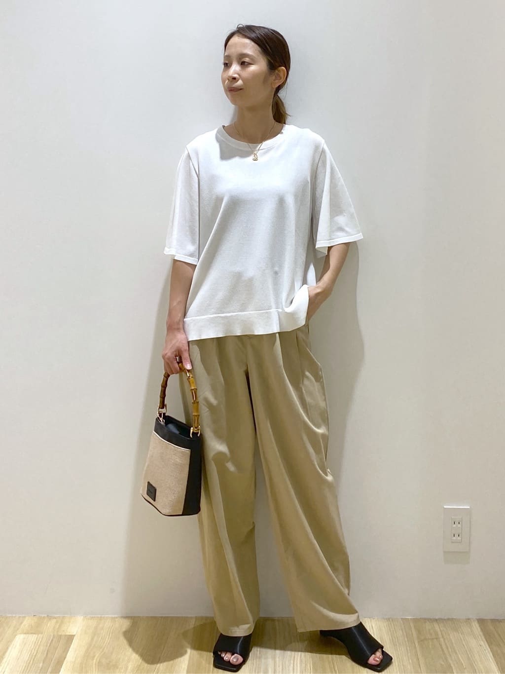 えりさんの「OPAQUE.CLIP｜カーブタックパンツ【洗濯機洗い可】」を使ったコーディネート