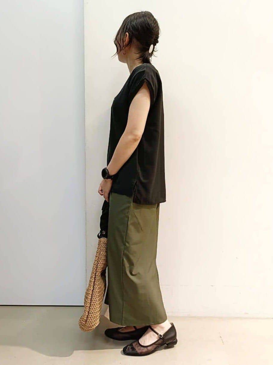 あんさんの「THE SHOP TK｜【mizugiwa/ラッシュガード】Vネックジャンスカ/セットアップ可/接触冷感/UVケア/洗濯機O」を使ったコーディネート