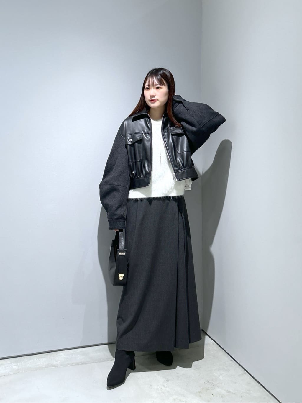 Renoさんの「INDIVI｜タッセルチェーンネックレス」を使ったコーディネート