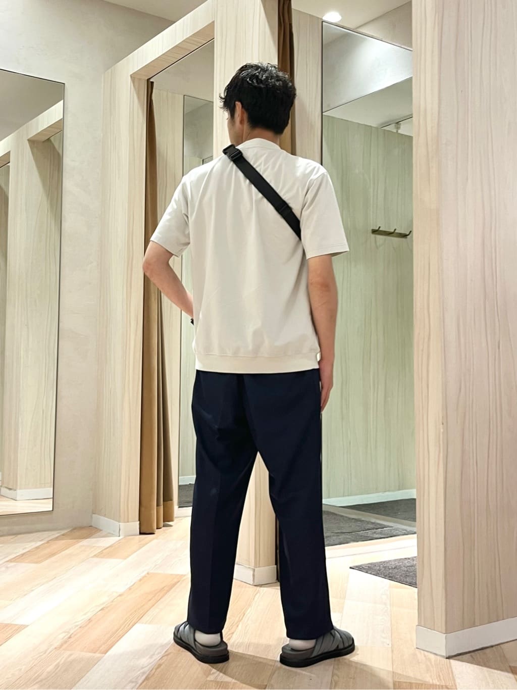 URAさんの「TAKEO KIKUCHI｜【抗菌防臭／5サイズ展開】ハイゲージポンチ Tシャツ」を使ったコーディネート