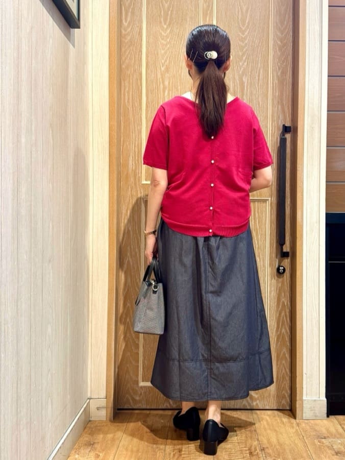 KAORIさんの「SHOO･LA･RUE｜【洗える/S-LL/前後2WAY】きれい見え 刺繍ニットカーディガン」を使ったコーディネート