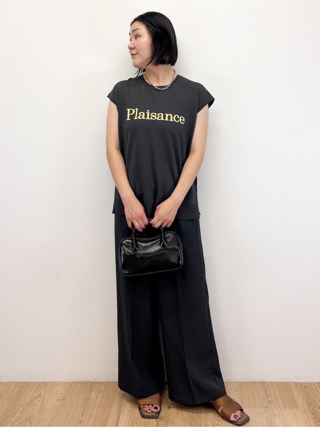 Takeさんの「OPAQUE.CLIP｜ロゴプリントTシャツ【洗濯機洗い可】」を使ったコーディネート