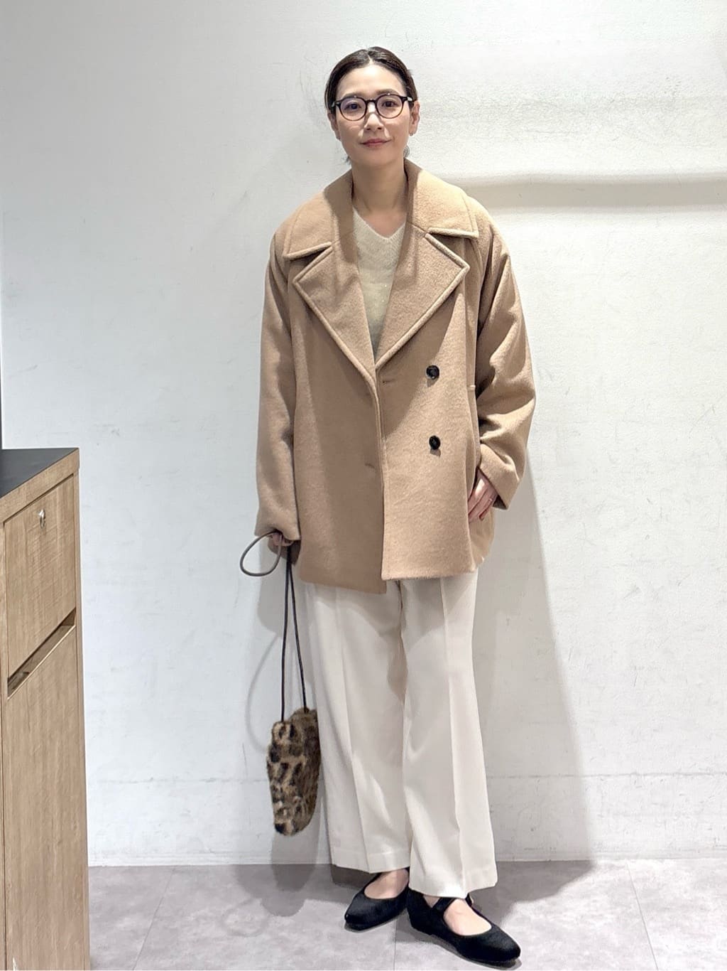 たけねぇさんの「OPAQUE.CLIP｜カシミヤブレンドウールミドルピーコート」を使ったコーディネート