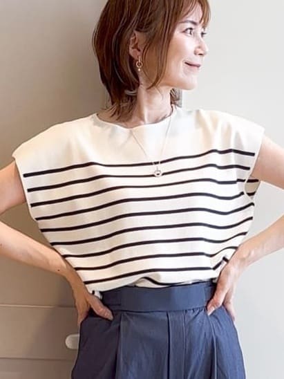 yamakoさんの「grove｜【冷感】サマーハイパーストレッチテーパードパンツ」を使ったコーディネート