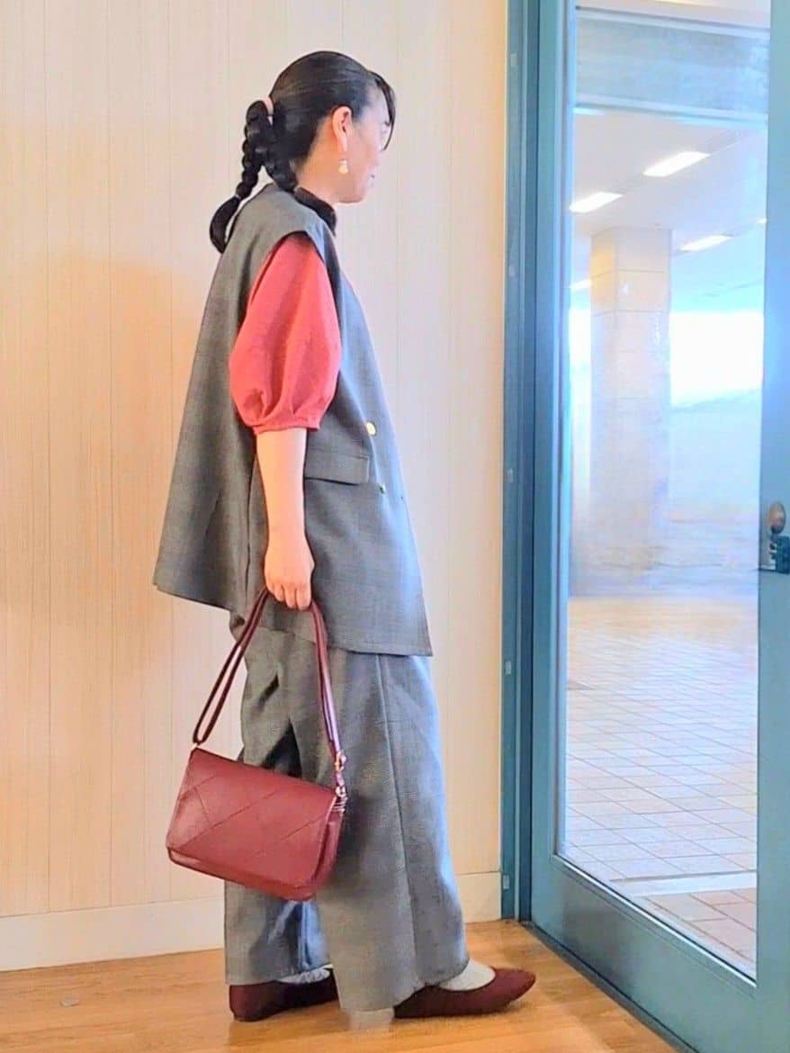 Saoさんの「SHOO･LA･RUE｜【S-LL/セットアップ可/洗濯後しわになりにくい】ダブルベスト」を使ったコーディネート