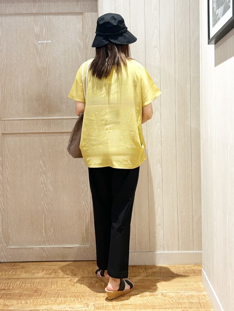 yukaさんの「SHOO･LA･RUE｜【洗える/S-LL/美脚シルエット】ハイパーストレッチ テーパードパンツ」を使ったコーディネート