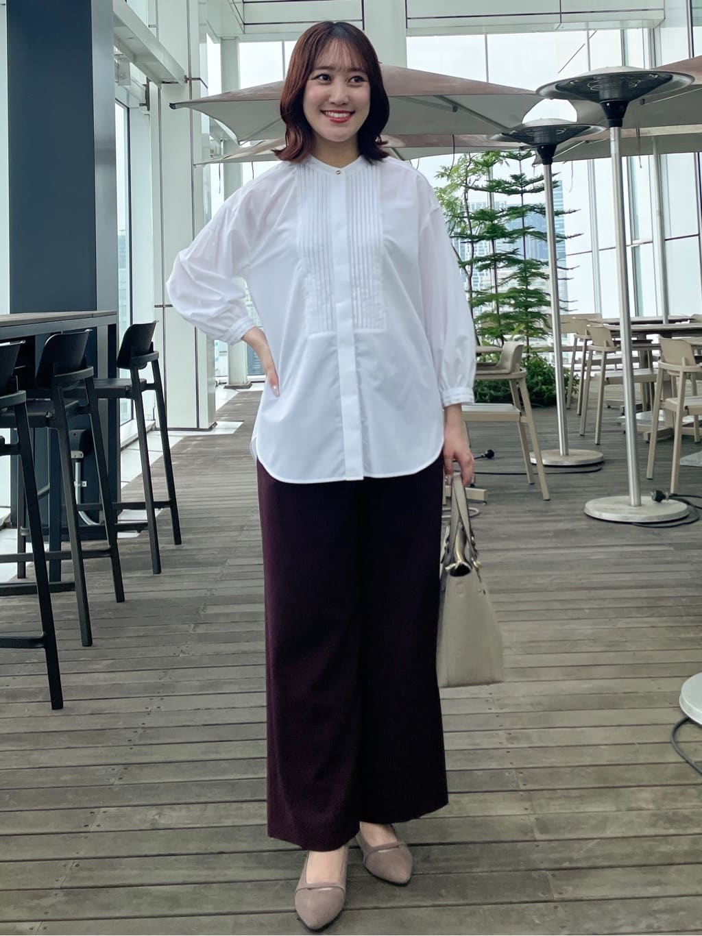 yukariさんの「Reflect｜【程よいゆとり感／体型カバー】ピンタックデザインシャンブレーブラウス」を使ったコーディネート