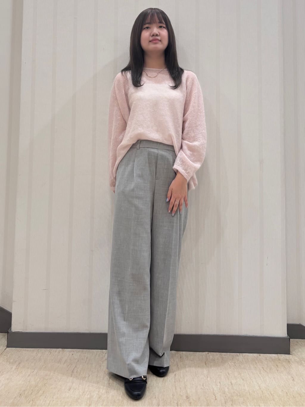 ちひさんの「INDIVI｜【キッドモヘヤ素材】ラウンドヘムニット」を使ったコーディネート