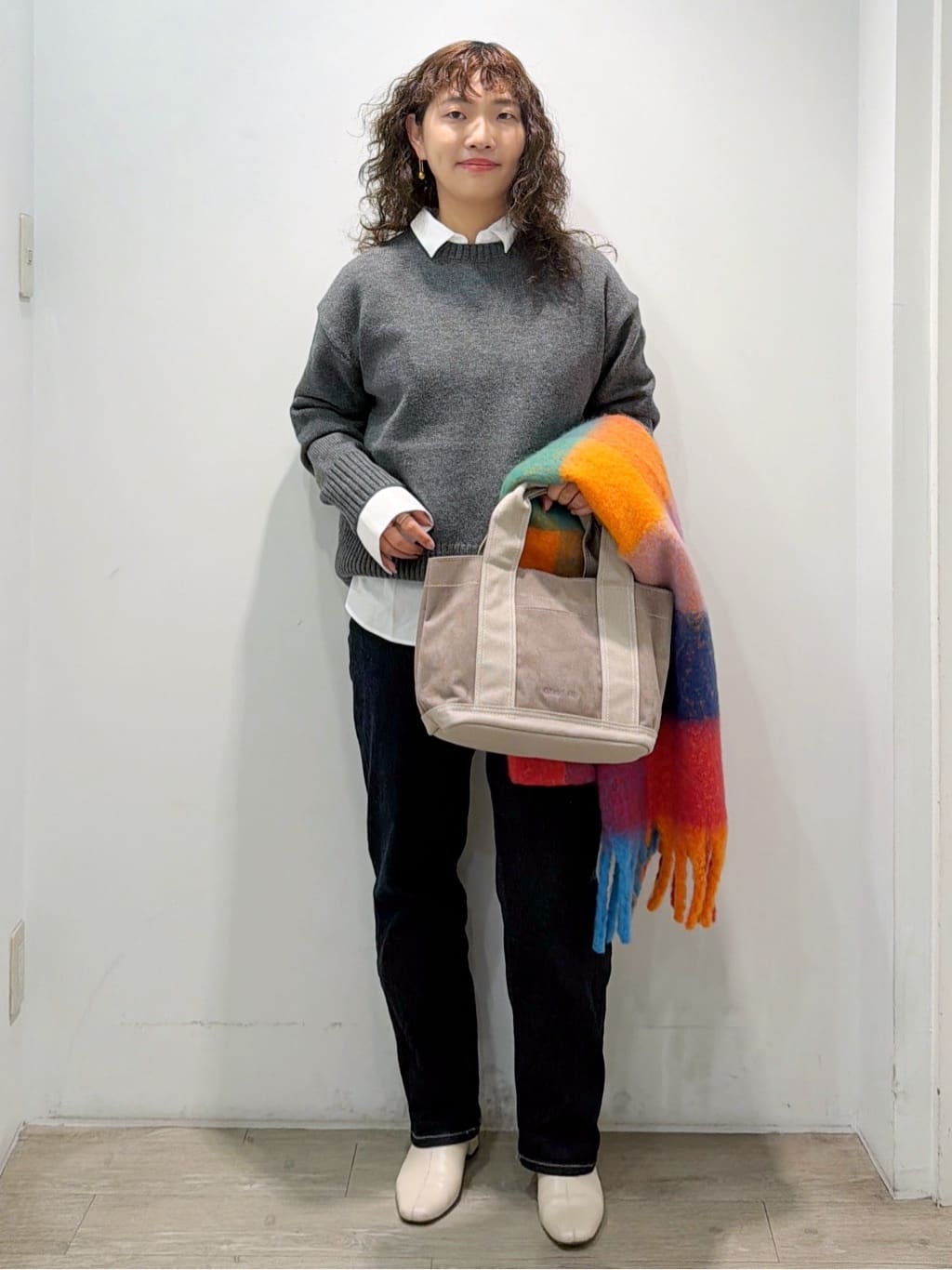 sumicaさんの「OPAQUE.CLIP｜ポケット刺繍レギュラーカラーシャツ【洗濯機OK】」を使ったコーディネート