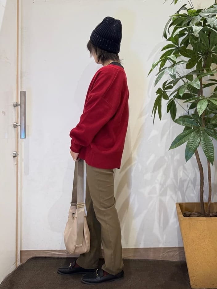 misakiさんの「SHOO･LA･RUE｜【洗える/毛玉レス】表面がきれいなVネックカーディガン」を使ったコーディネート