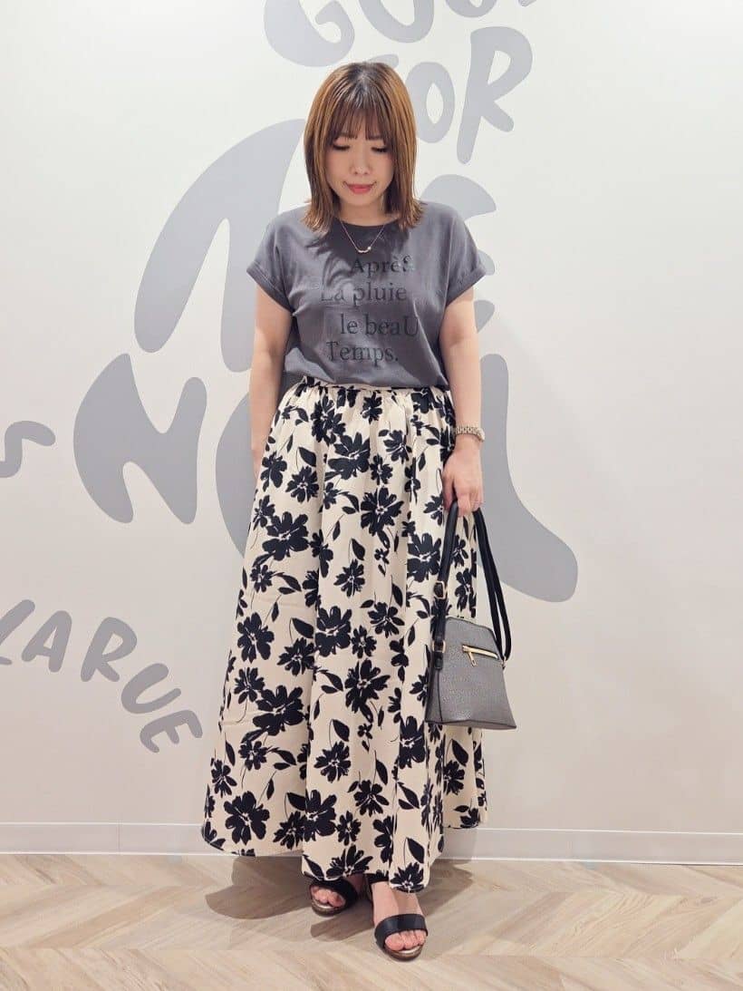 TSUCHIYAさんの「SHOO･LA･RUE｜【S-LL】夏のレイヤードコーデに さらりと着られるメッシュジレ」を使ったコーディネート