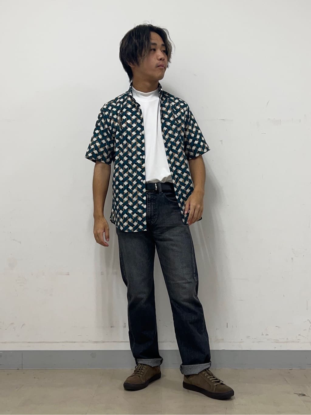 Hiroさんの「TAKEO KIKUCHI｜【COOL CITY WEAR】籠目アート柄 サッカーシャツ /通気性」を使ったコーディネート