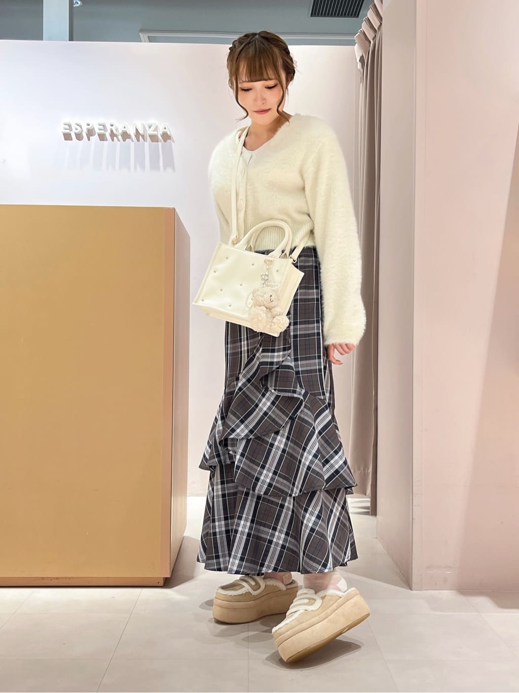 このかさんの「ESPERANZA｜ふわもこボアサボ」を使ったコーディネート
