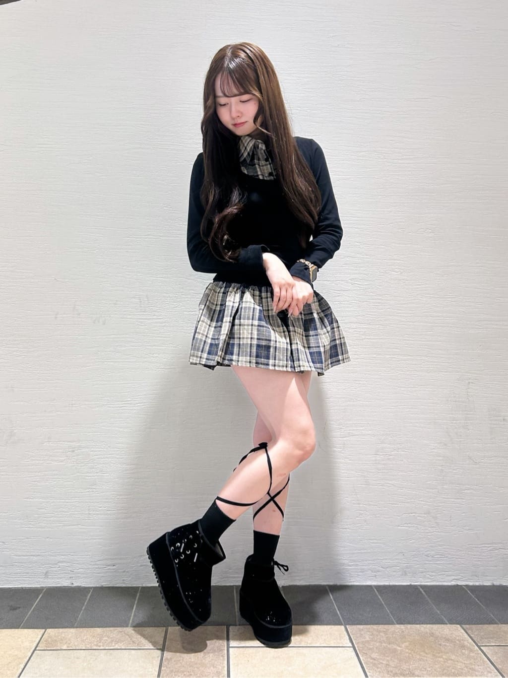 ゆうりさんの「ESPERANZA｜【EC先行販売】厚底レースアップリボンフェイクムートンブーツ」を使ったコーディネート