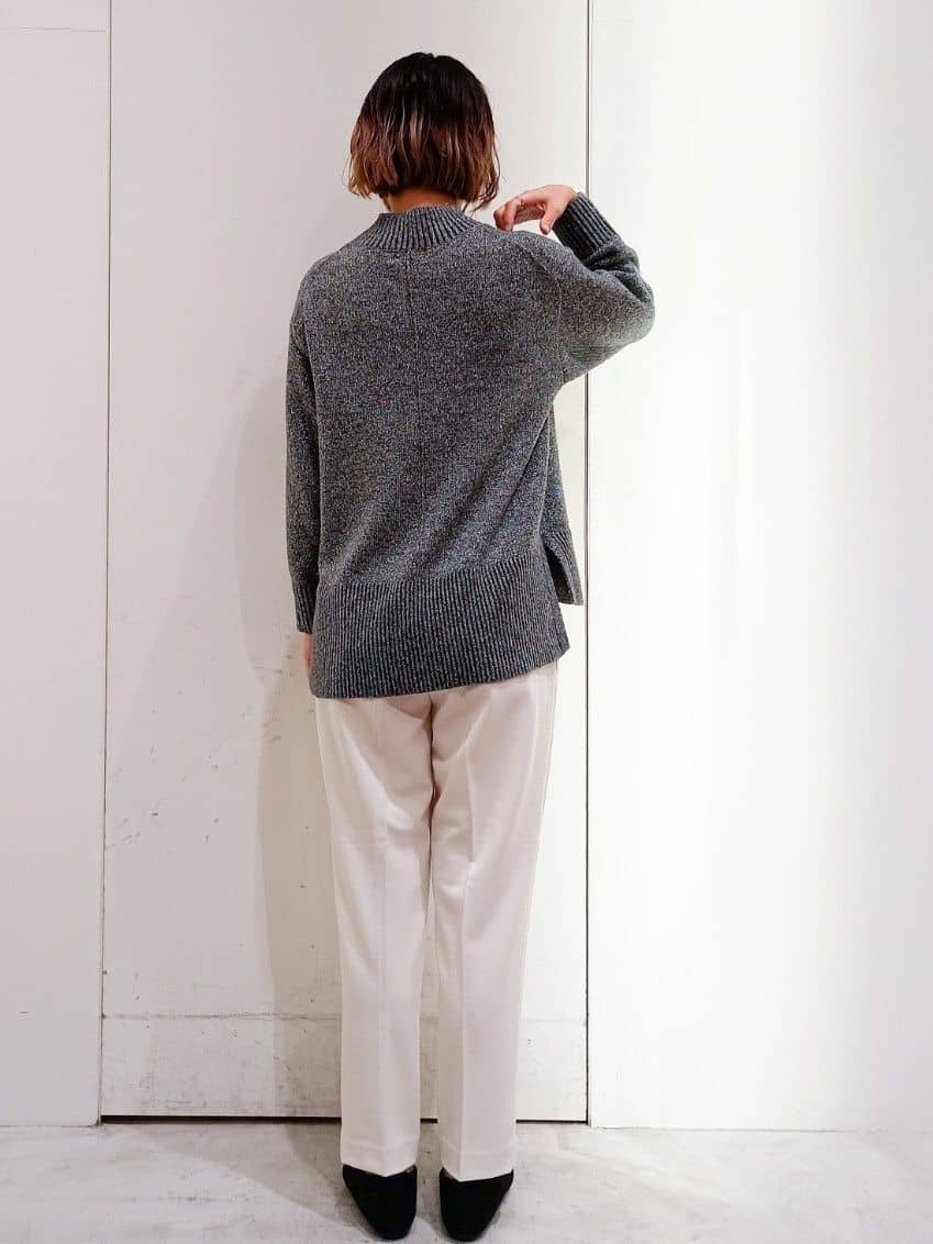 shinkoさんの「OPAQUE.CLIP｜ウォームタッチ イージーテーパードパンツ【洗濯機洗OK／ストレッチ】」を使ったコーディネート