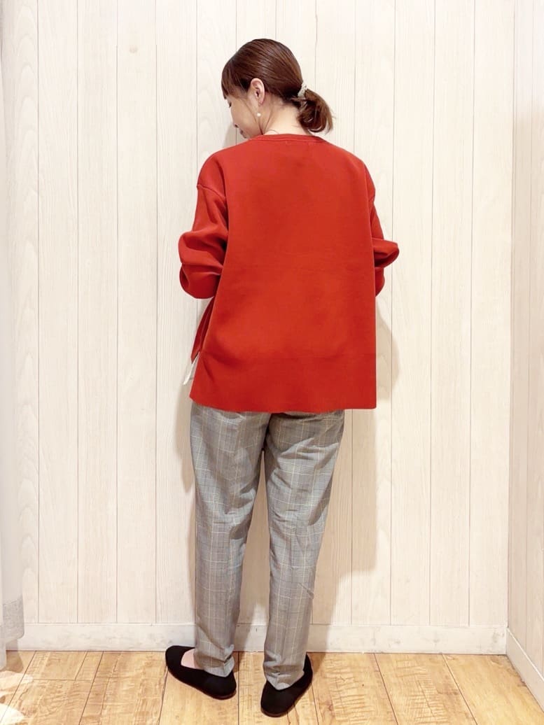 あいこさんの「SHOO･LA･RUE｜【S-LL/洗える】一枚で簡単こなれ見え スポンディッシュ 裾レイヤード風ニット【CIRCRIC】」を使ったコーディネート