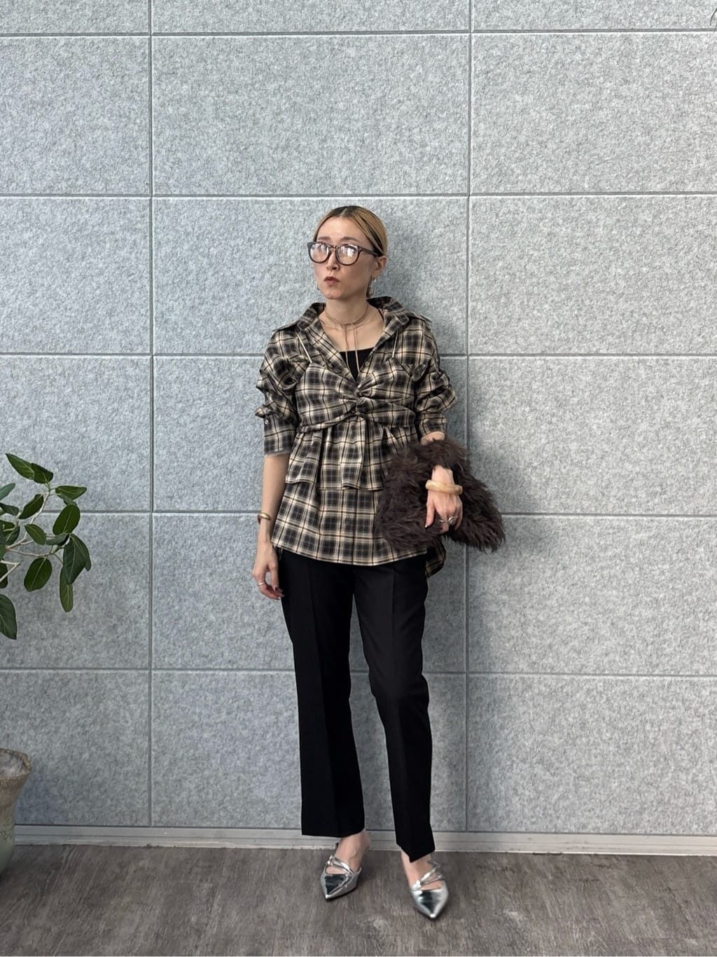 kotakiさんの「INDIVI｜オンブレチェックシャツ」を使ったコーディネート