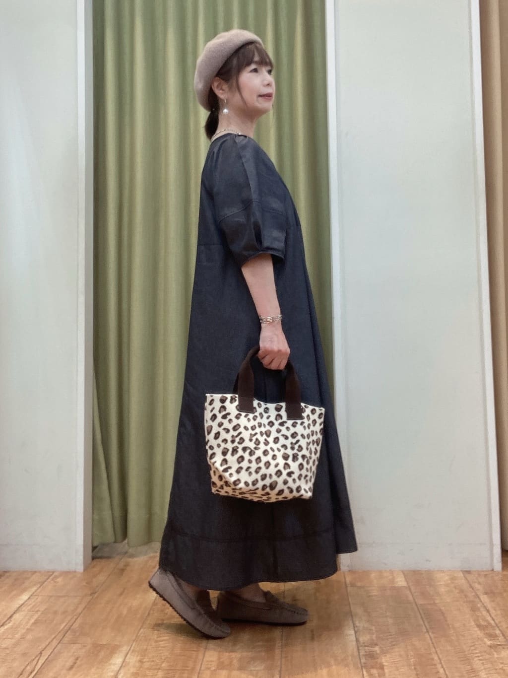 えみりんさんの「SHOO･LA･RUE｜【S-LL】配色ステッチがアクセント デニムワンピース」を使ったコーディネート