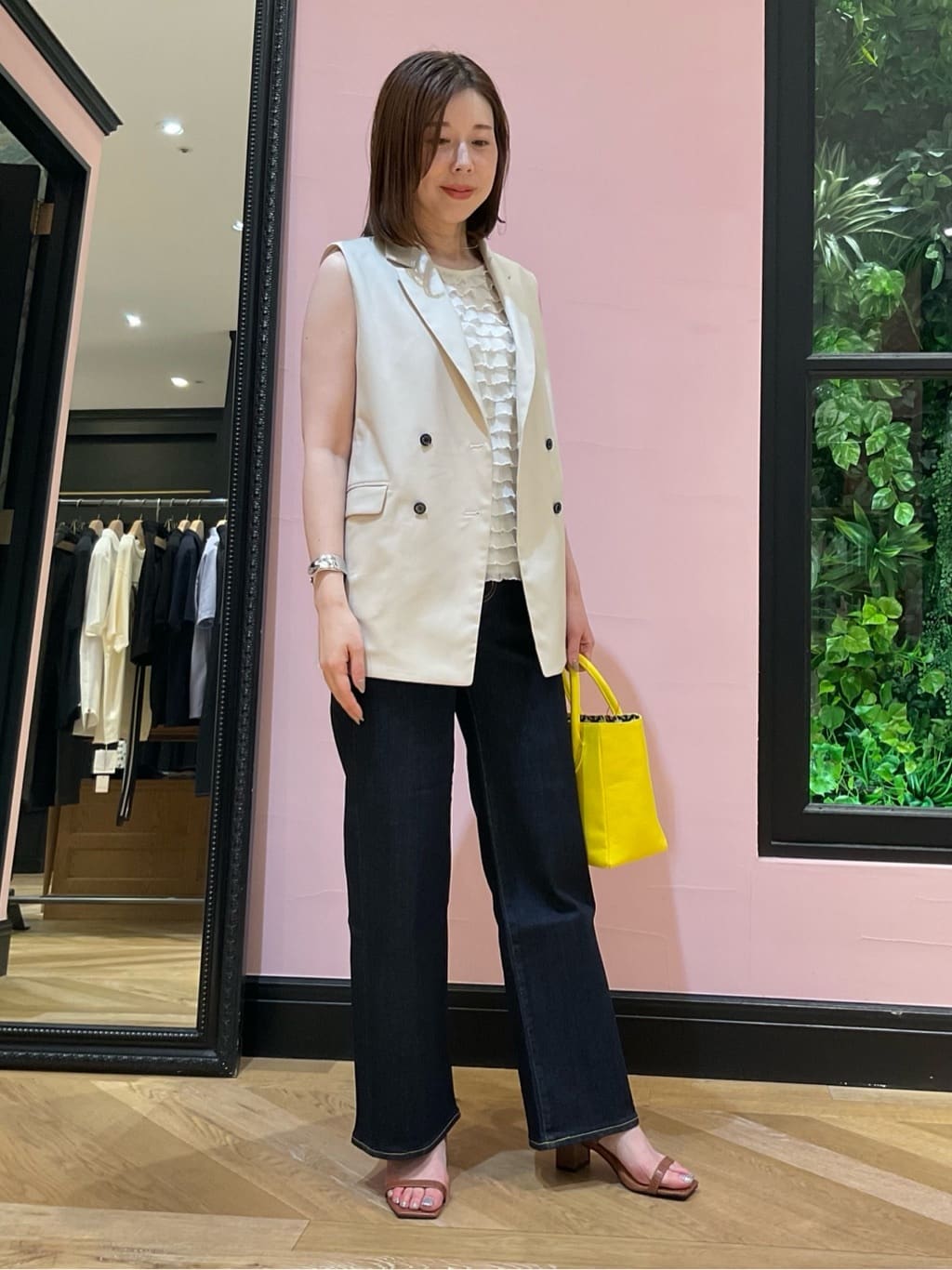 maruさんの「DRESSTERIOR｜provoke（プロヴォーク）【別注】 フリフリ タンクトップ」を使ったコーディネート