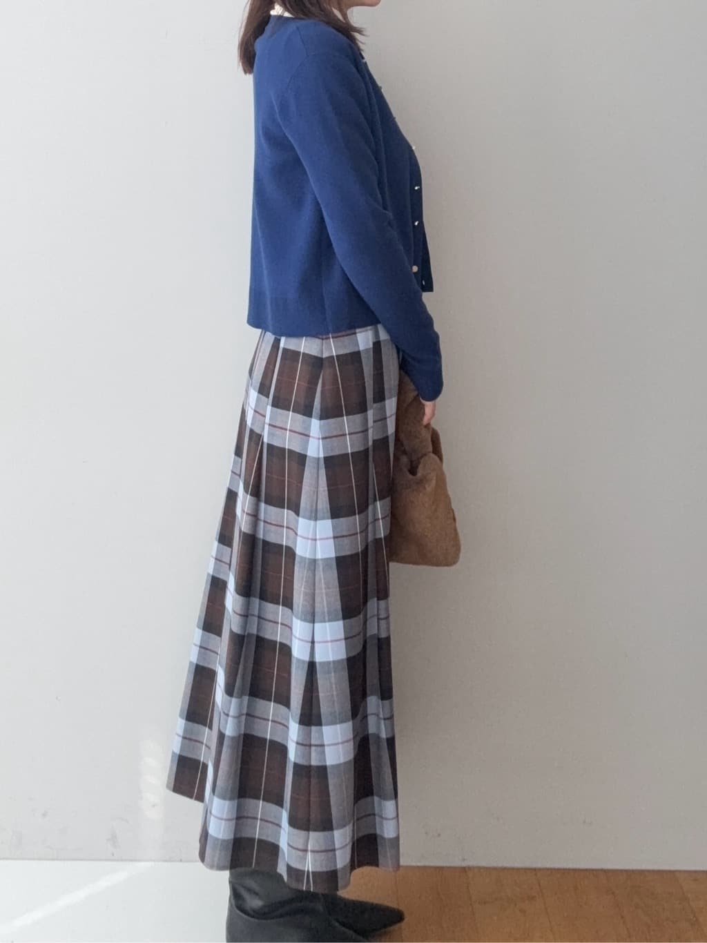 BUNさんの「DRESSTERIOR｜【インナー使いに最適/しっとり暖かな吸湿発熱素材】タートルネックプルオーバー」を使ったコーディネート