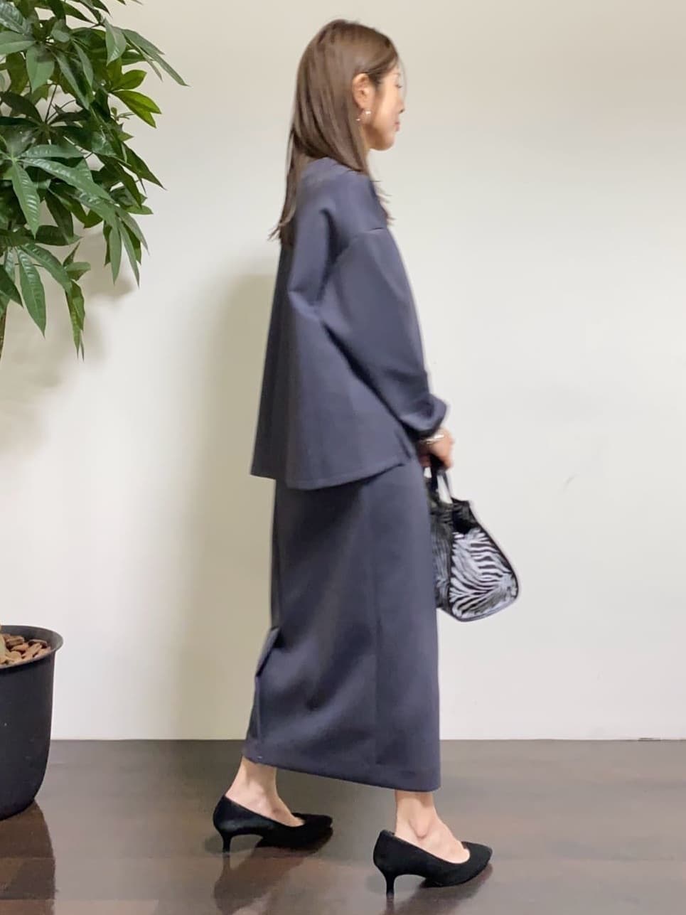tomoさんの「UNTITLED｜【セットアップ可/洗える】ダンボールジャージ プルオーバー」を使ったコーディネート
