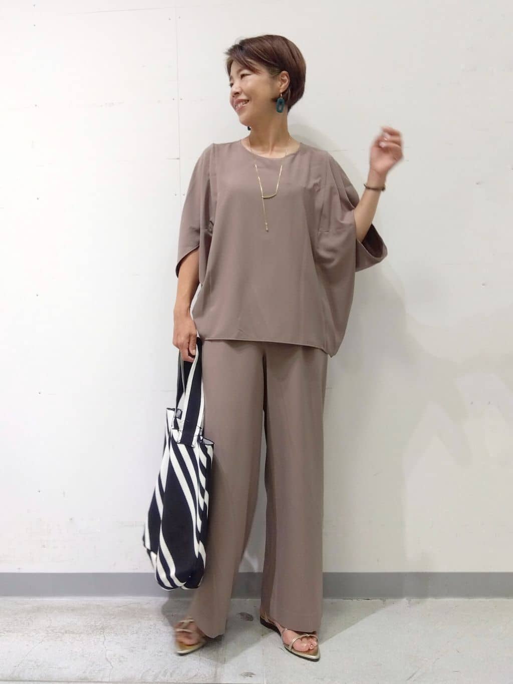 Kさんの「INDIVI｜【軽く羽織れる】ボレロカーディガン」を使ったコーディネート