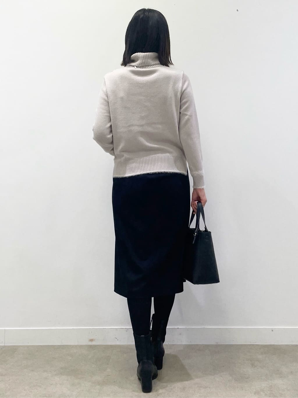 あやたかさんの「Reflect｜【ほんのりラメ感◎】ふわふわフェザーヤーンハイネックニット」を使ったコーディネート