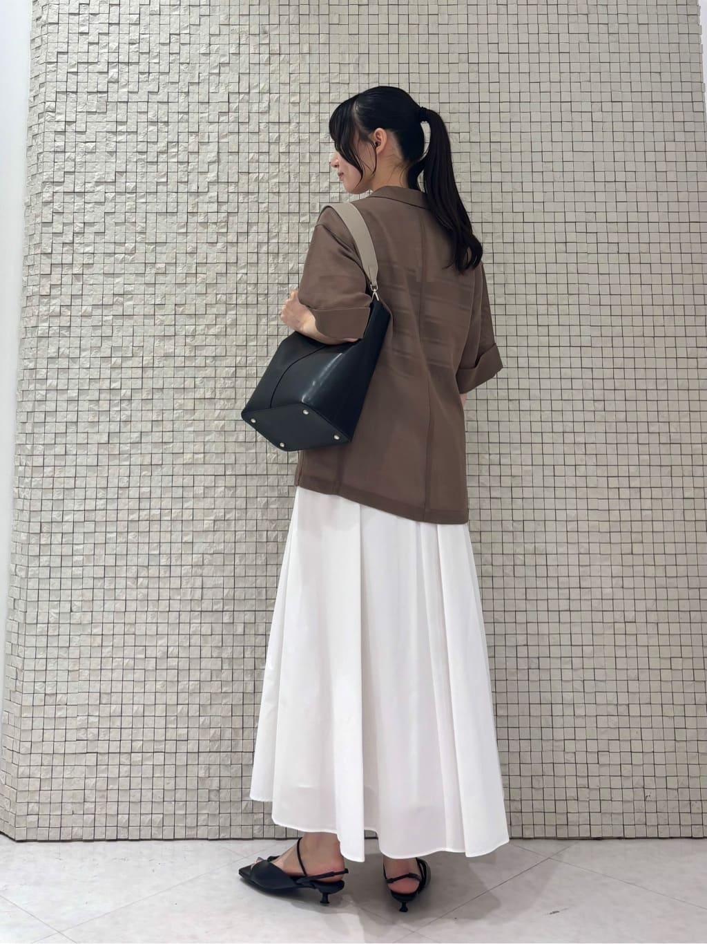 ibukiさんの「INDIVI｜◆【洗える／メッシュ素材】リネンライク半袖ダブルジャケット」を使ったコーディネート