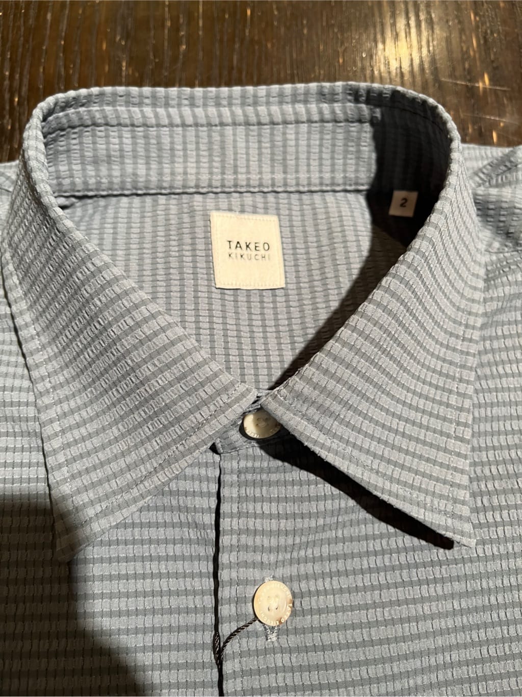 うっちーさんの「TAKEO KIKUCHI｜【COOL CITY WEAR】DotAir（R）サッカー シャツ」を使ったコーディネート