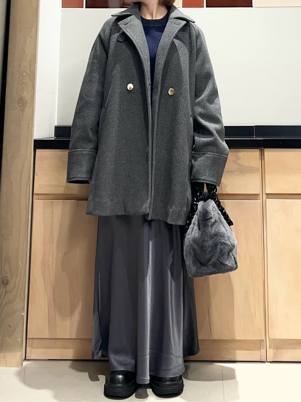 かのさんの「THE SHOP TK｜クラシカルな装い ウールライクスタンドカラーコート」を使ったコーディネート