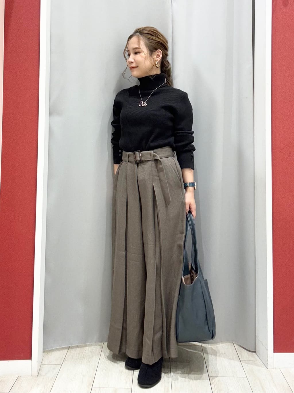 shioさんの「SHOO･LA･RUE｜【着丈選べる/S-LL】スタイルアップが叶う ベルト付きワイドパンツ」を使ったコーディネート