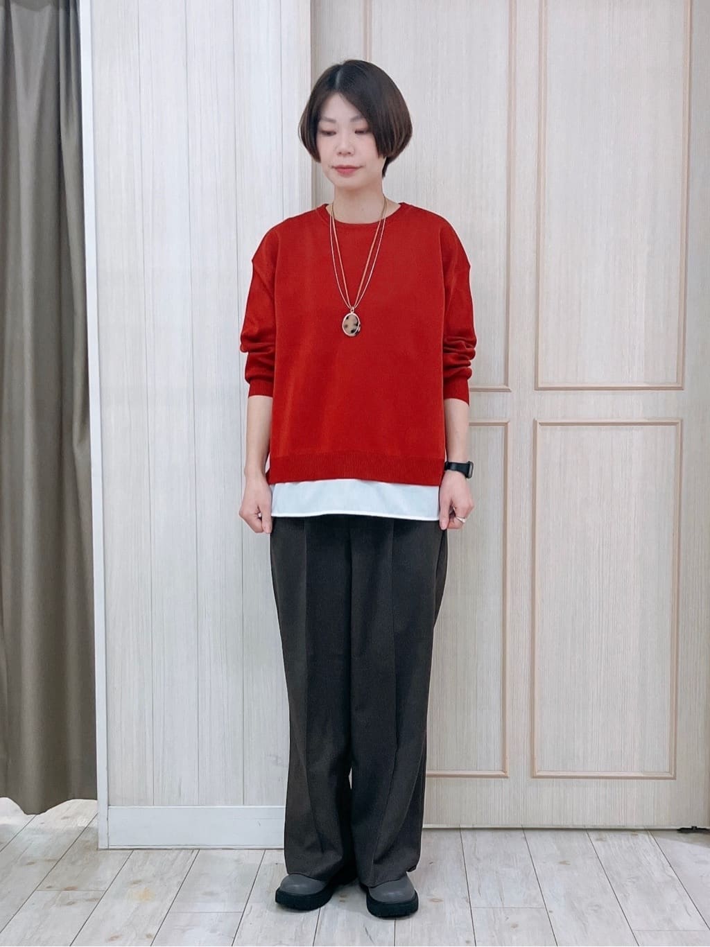 Turnerさんの「SHOO･LA･RUE｜【洗濯機可/撥水】フェイクファーフード ロングダウン」を使ったコーディネート