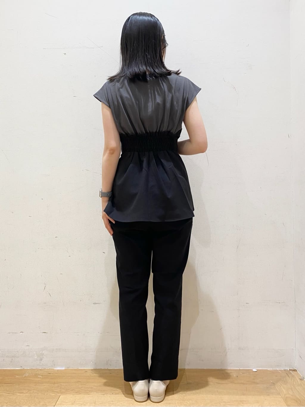 みなみさんの「OPAQUE.CLIP｜《S-LLサイズ》ハイストレッチスティックパンツ【洗濯機洗い可／接触冷感】」を使ったコーディネート
