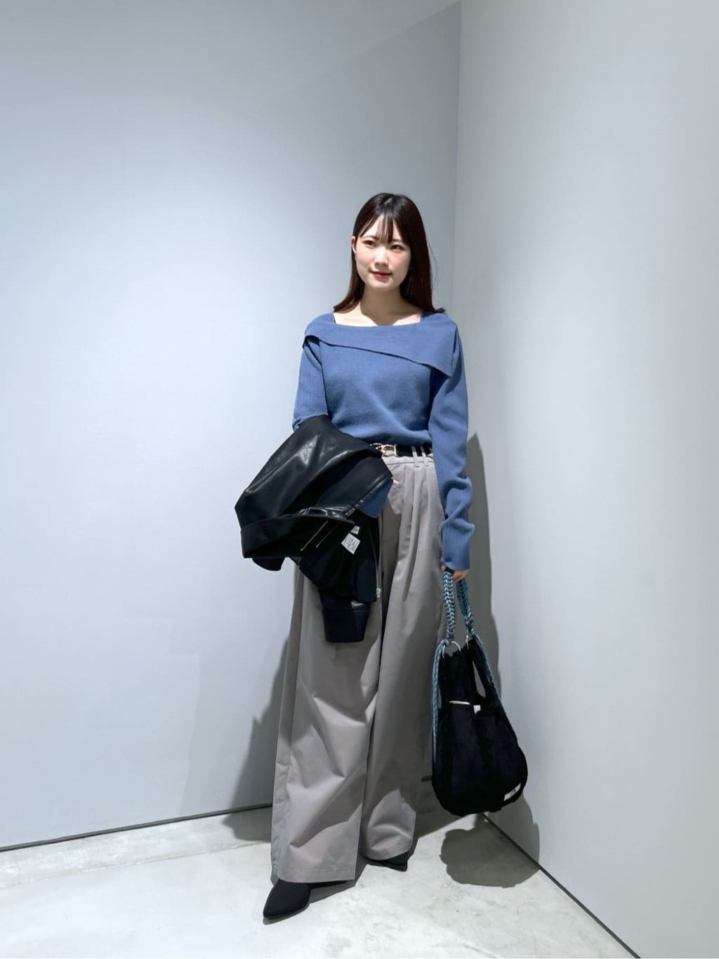 Renoさんの「INDIVI｜チノシャンプレータックパンツ」を使ったコーディネート
