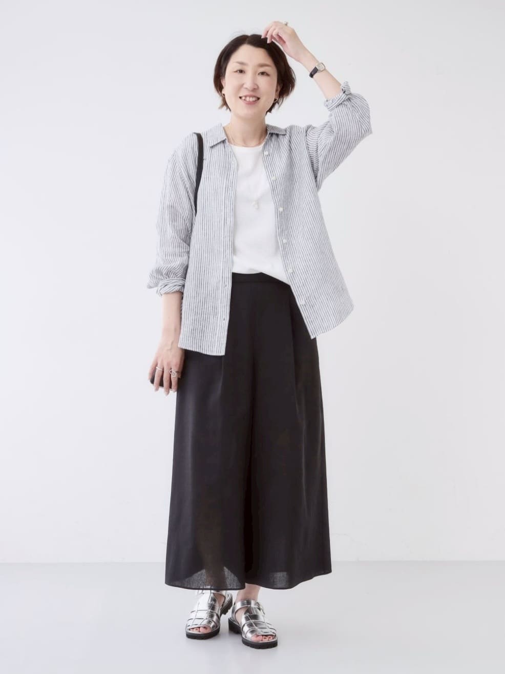 yuriさんの「INDIVI｜【洗える／清涼感◎】ワイドフレアパンツ／スカーチョ」を使ったコーディネート