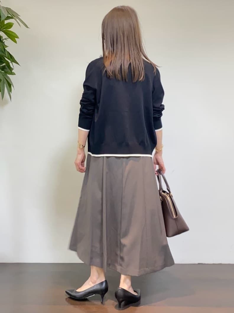 tomoさんの「UNTITLED｜【アンサンブル可/薄手】ベーシッククルーネックカーディガン」を使ったコーディネート