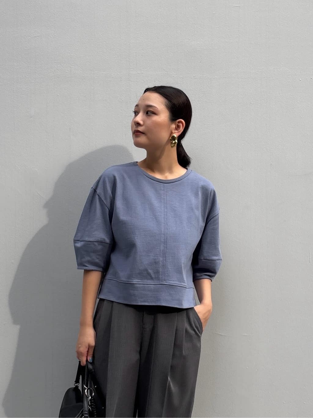 ayanoさんの「INDIVI｜フォルムスリーブカットソー」を使ったコーディネート