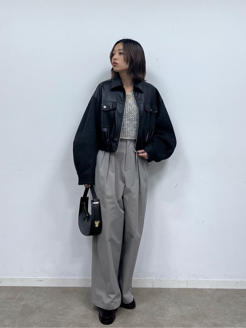 Harukaさんの「INDIVI｜チノシャンプレータックパンツ」を使ったコーディネート