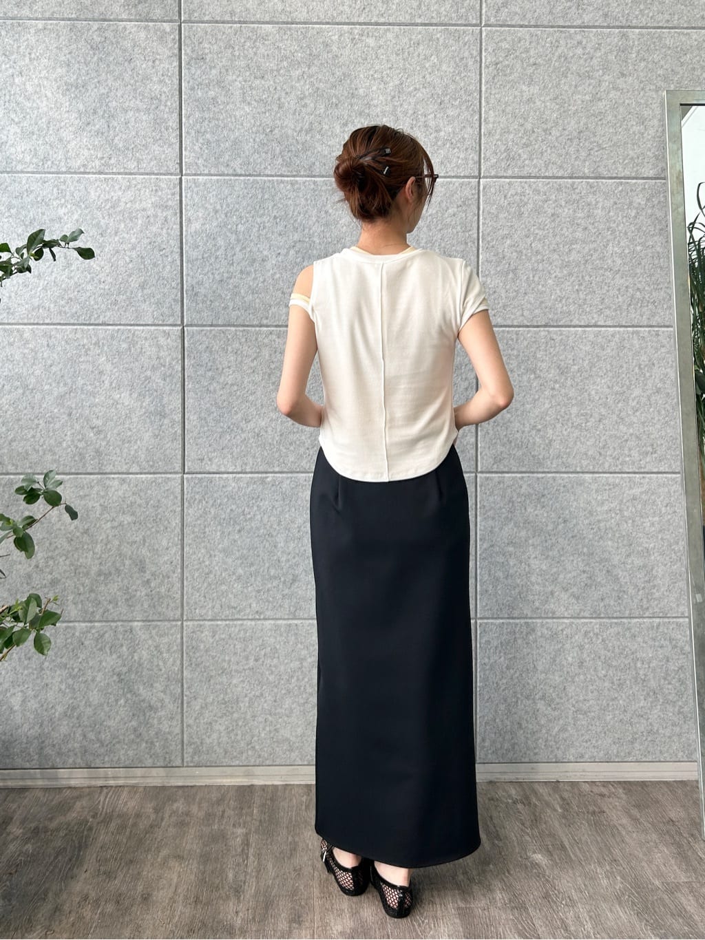 harunaさんの「CODE A｜slit jersey skirt」を使ったコーディネート