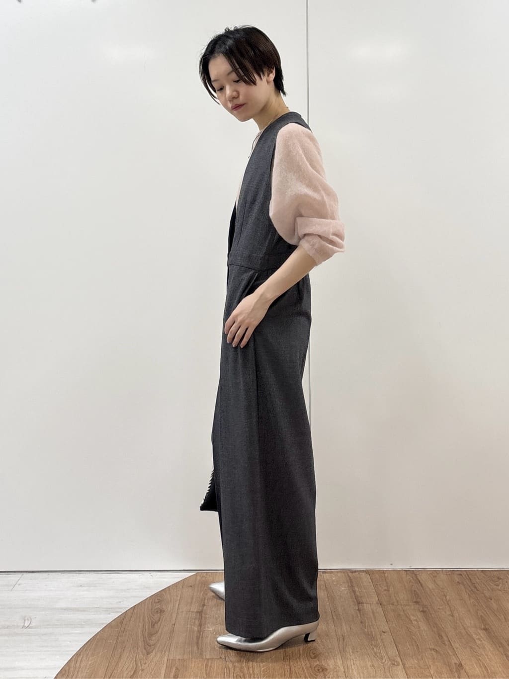 kanaeさんの「INDIVI｜【トレンド／スタイルアップ】ストレッチコンビネゾン」を使ったコーディネート